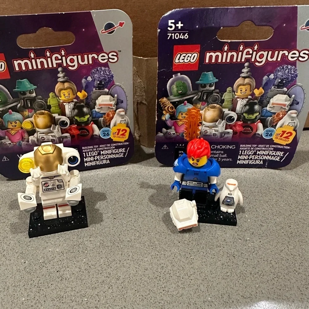 LEGO Series 26 Space Minifigures Astronaut & M-Tron Powerlifter 71046 w Box